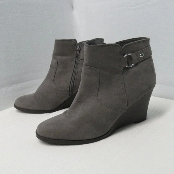 Maurices Shoes - Maurices Womens Size 10 Rachel Gray Faux Suede Ankle Booties